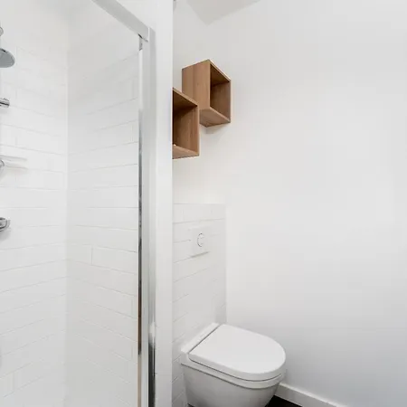 Podgorze With Balcony Apartment *
